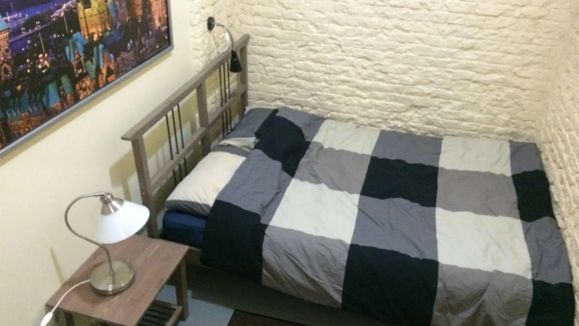 Saintlo Ottawa Jail Hostel