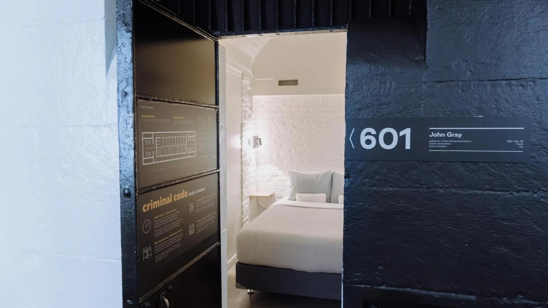 Saintlo Ottawa Jail Hostel Canada